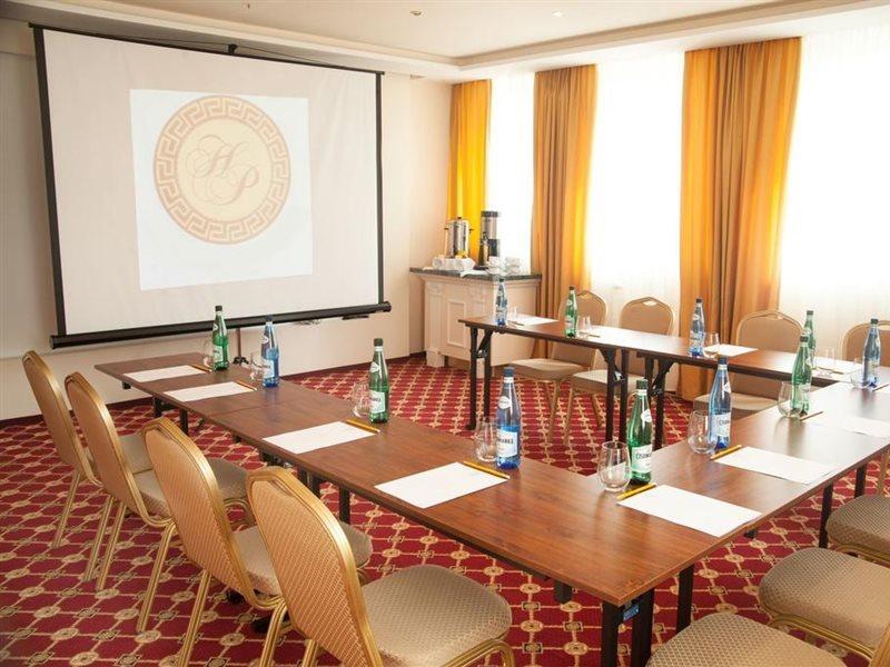 Hotel Hotel Holiday Park Warschau