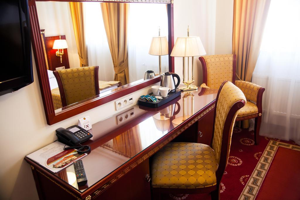 Hotel Holiday Park 3* Warschau