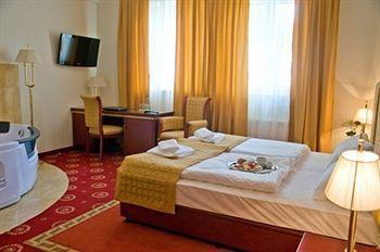 Hotel Hotel Holiday Park Warschau