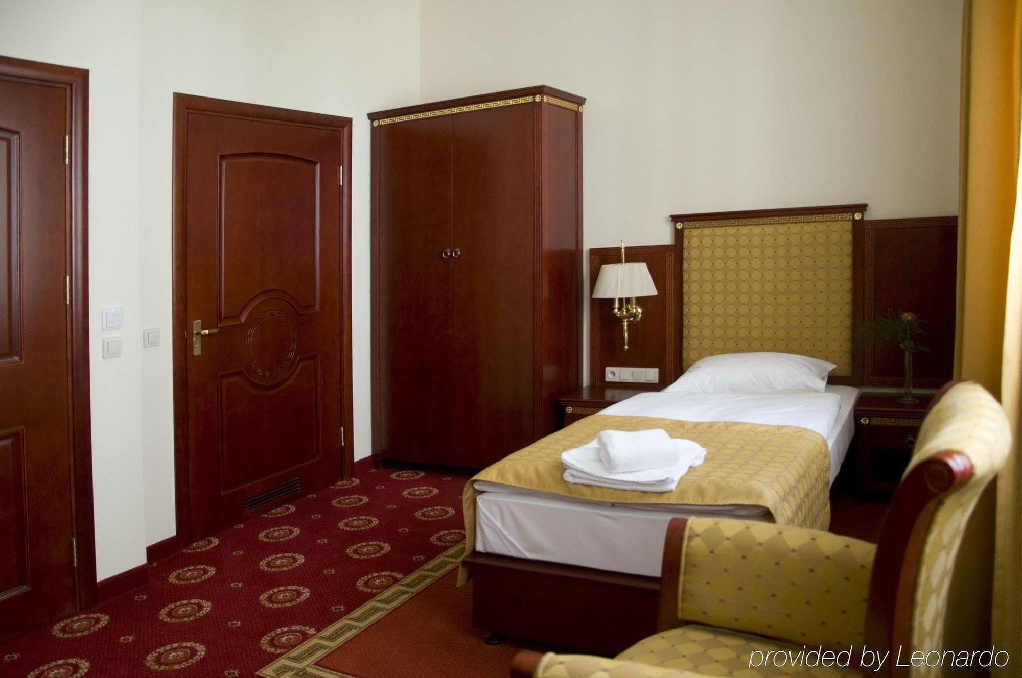 Hotel Holiday Park 3* Warschau