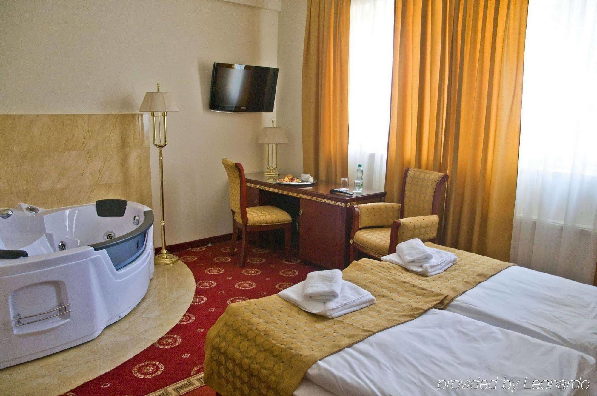 Hotel Holiday Park 3* Warschau