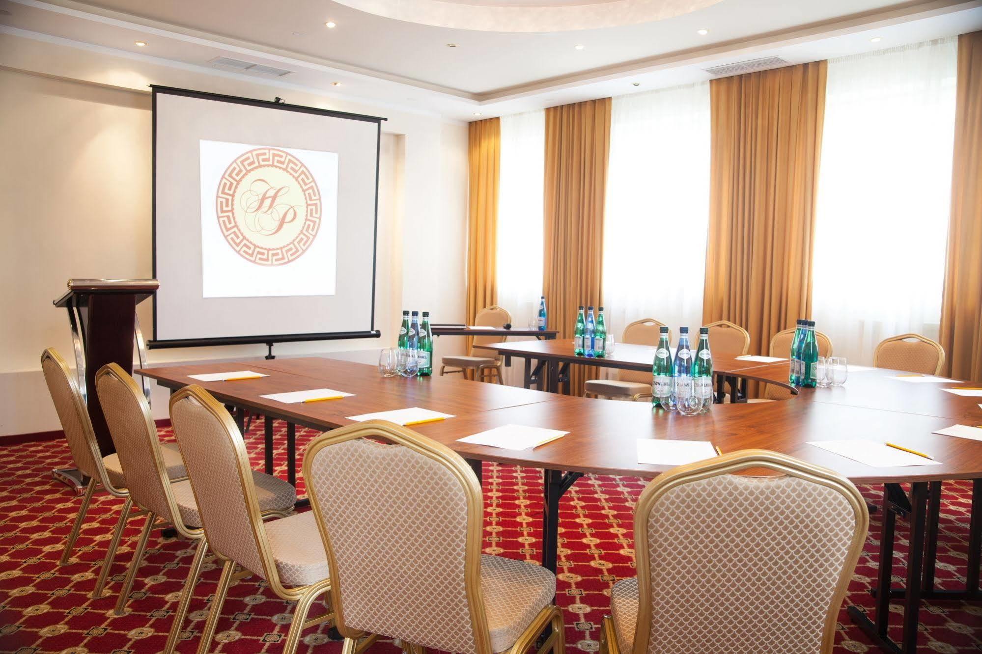 Hotel Holiday Park Hotel Warschau